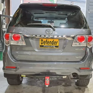 tiro de arrastre defender toyota fortuner