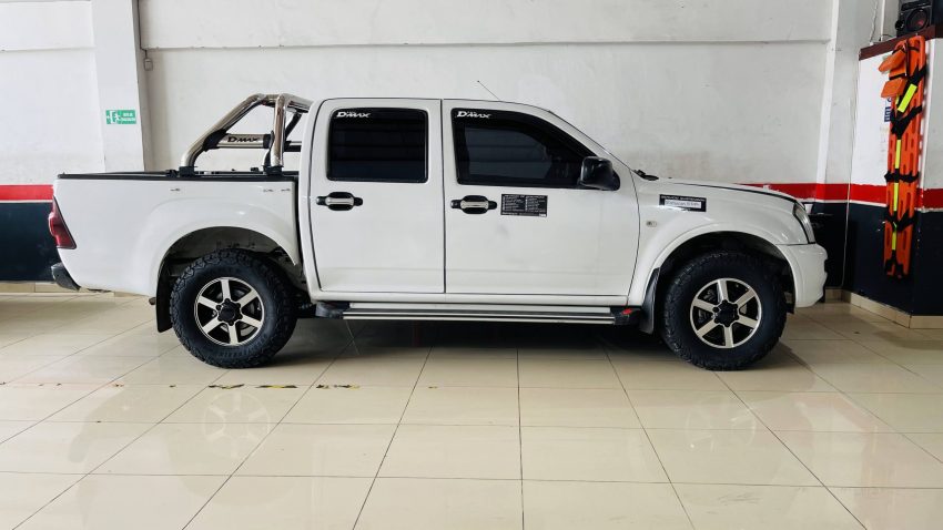 Realces Dmax 4x2